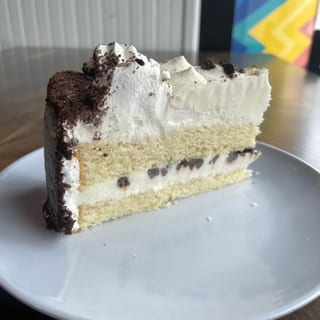 Cannoli Cake