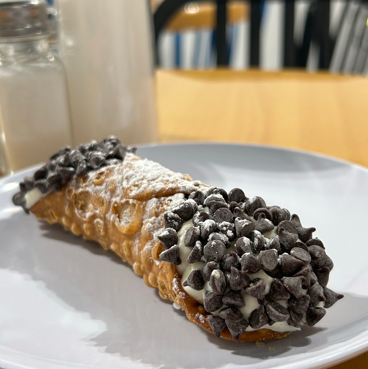 Cannoli.